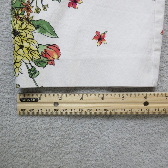 Charter Club Floral Print Capri Pants Size 12 Womens White Red Yellow - Picture 6 of 9